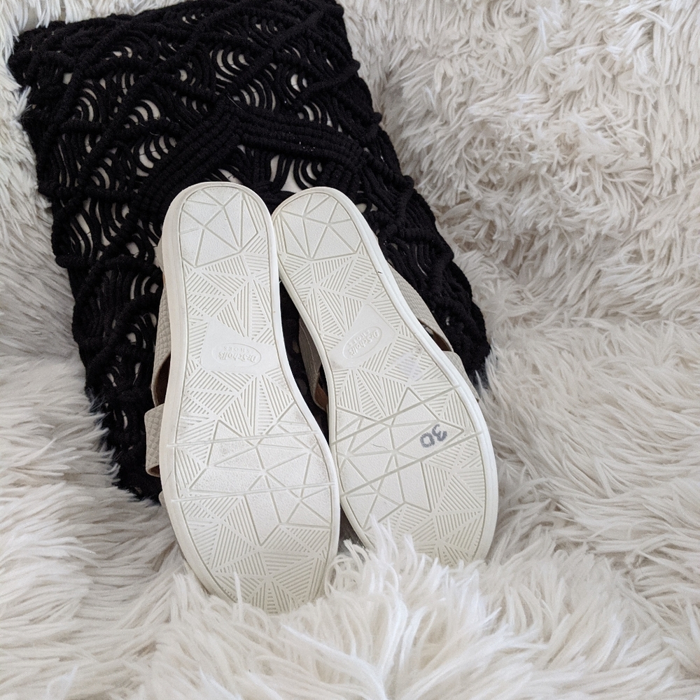 NWOT Dr. Scholl's Wedge Sandals with Velcro Clasp - Picture 7 of 7